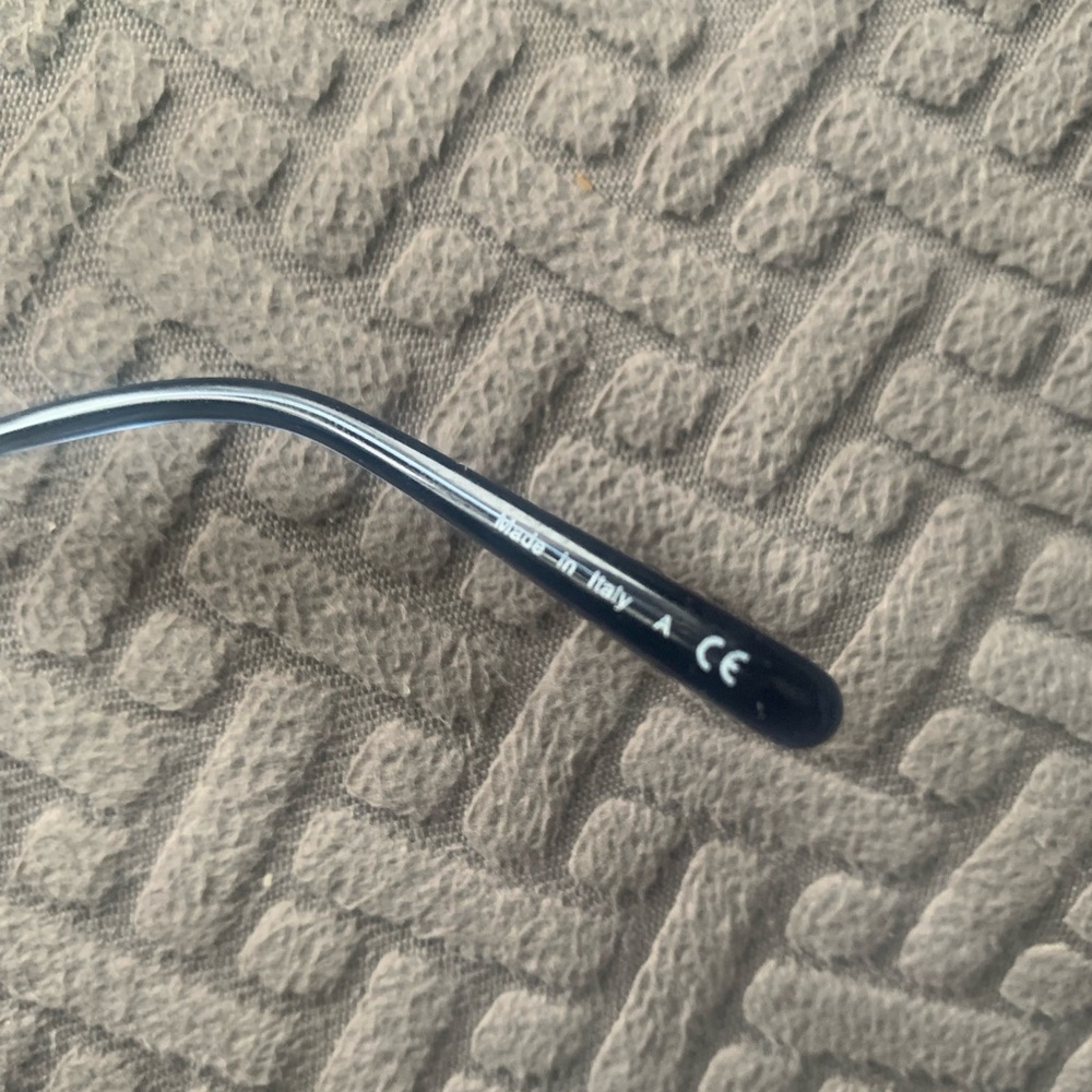 #Oliver Peoples 00V 1280S 503679
DARLEN Silver/Dark Blue Gradient
Sunglasses new - Picture 3 of 6